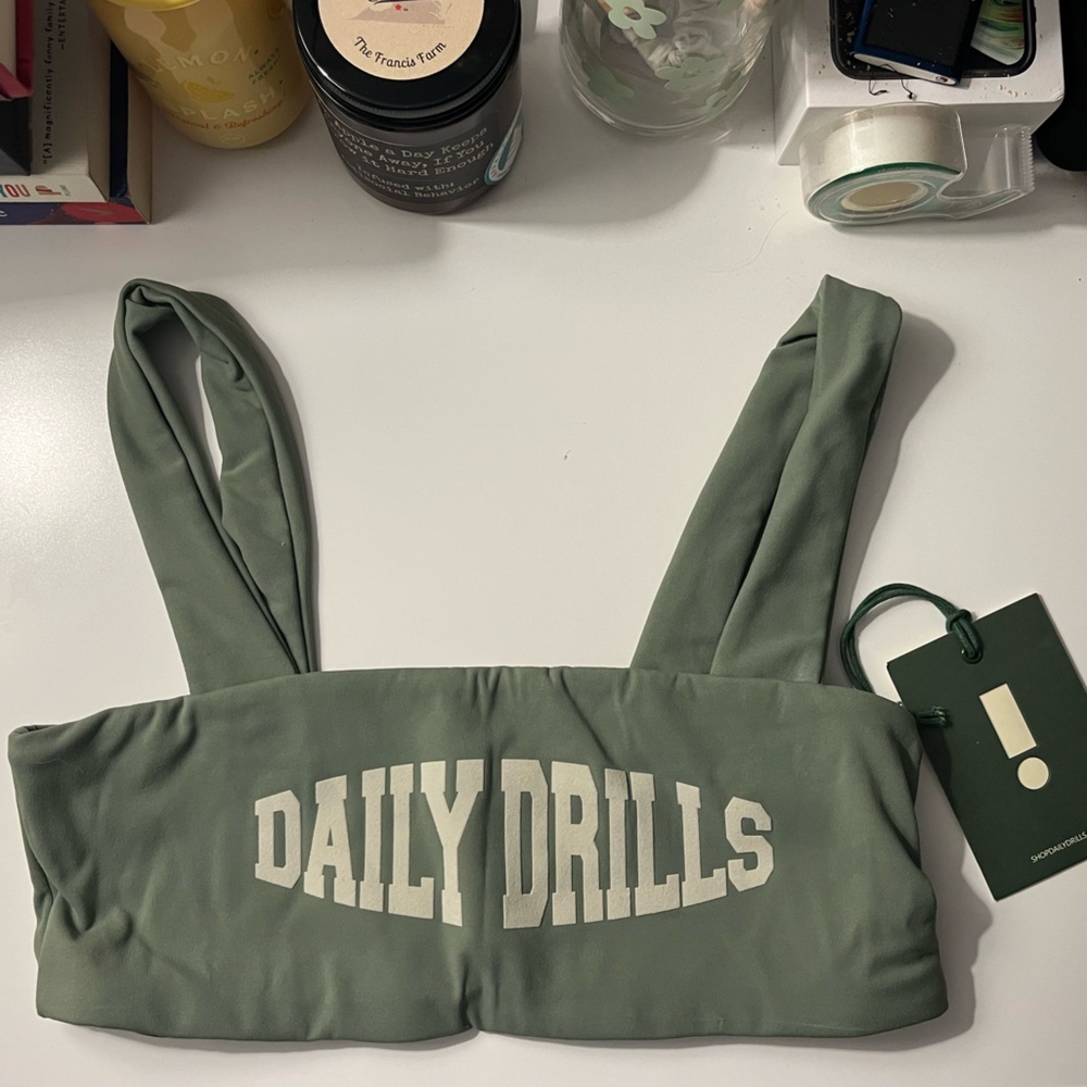 NWT Daily Drills Logo Lawson Bra in Green
